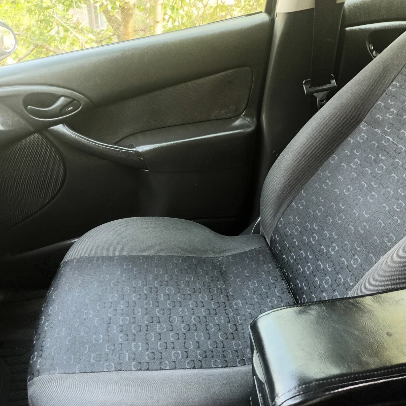 Ford Focus 1, 8 td, снимка 13 - Автомобили и джипове - 52597834