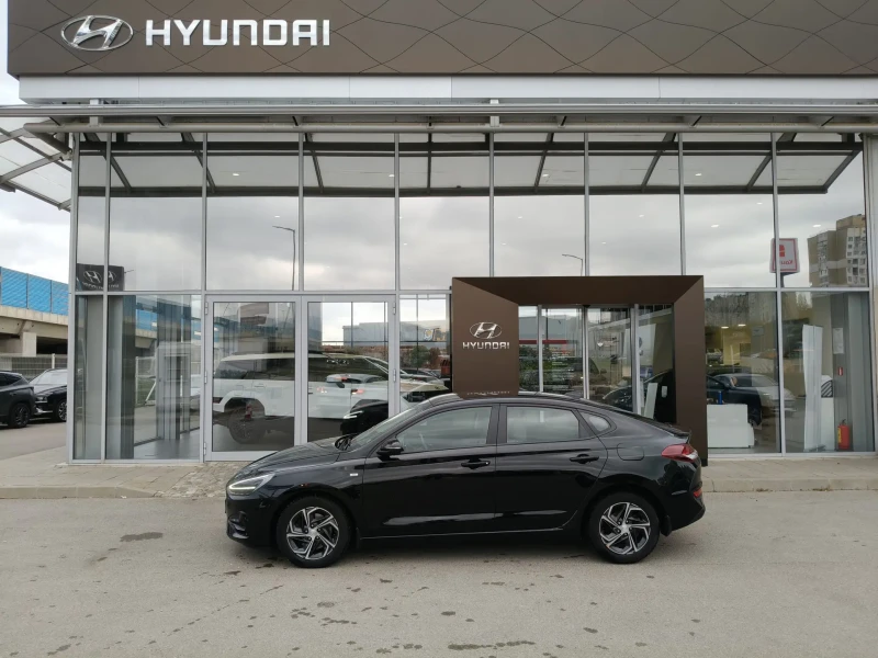 Hyundai I30 Fastback EXCLUSIVE LED, снимка 4 - Автомобили и джипове - 52311100