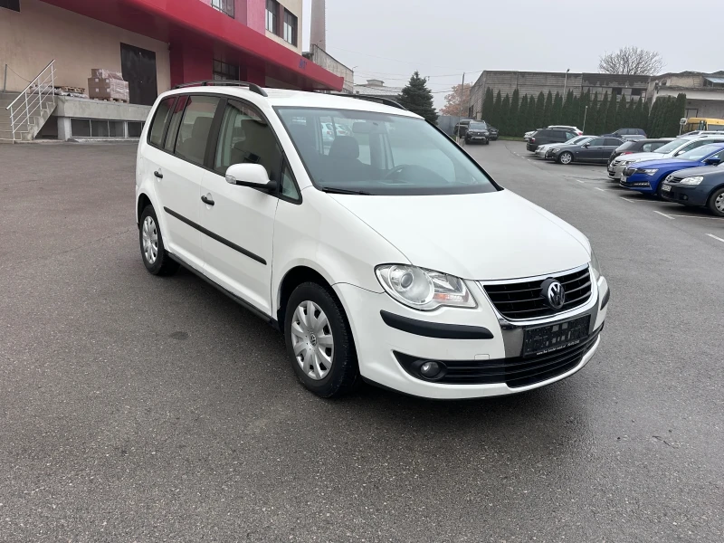 VW Touran FaceLift - 1.9TDI -  КЛИМАТИК, снимка 3 - Автомобили и джипове - 52365690