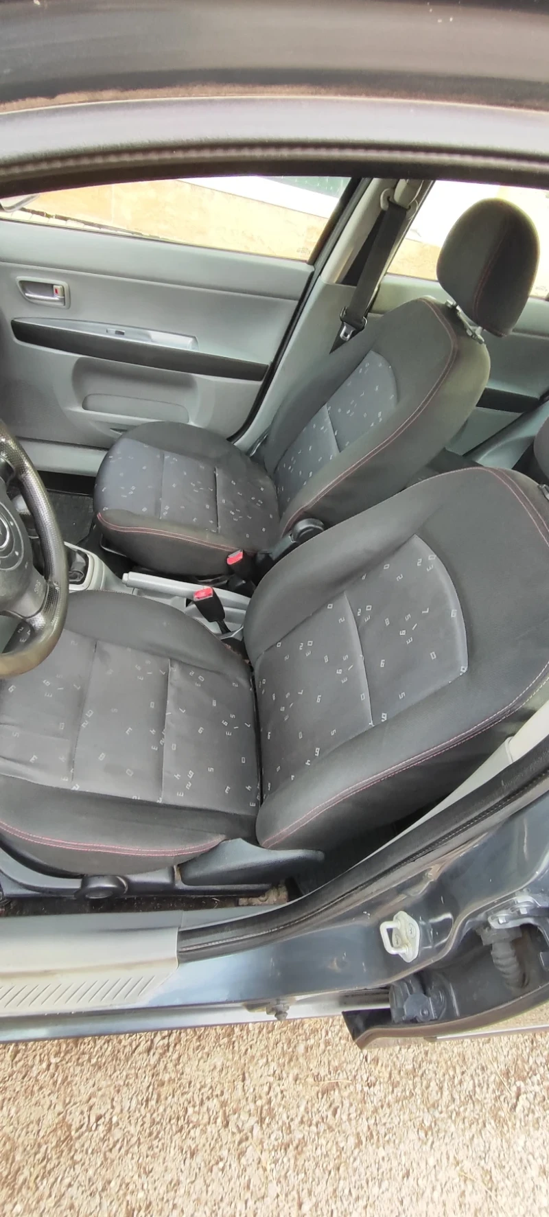 Mazda 2, снимка 9 - Автомобили и джипове - 52715261