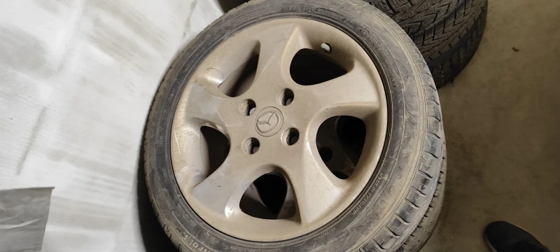 Mazda 2, снимка 14 - Автомобили и джипове - 52715261