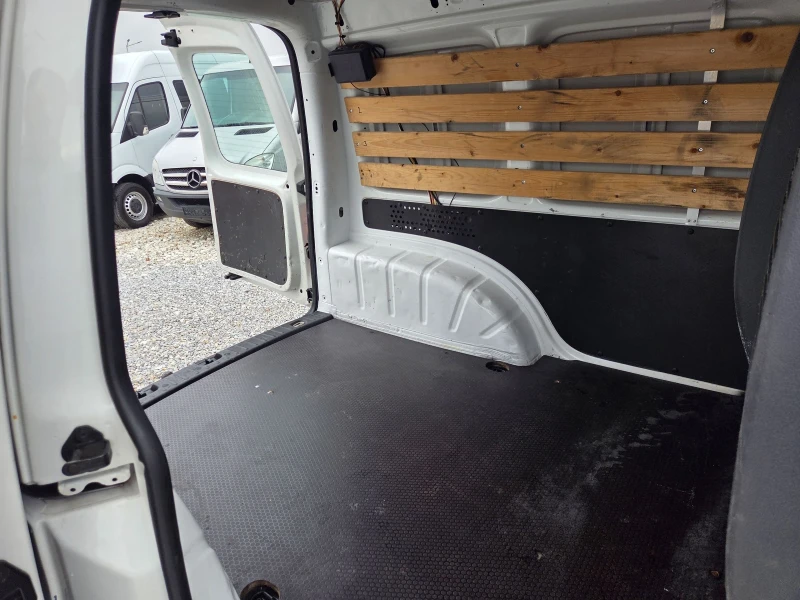 VW Caddy 2.0 TDI, Клима, снимка 14 - Автомобили и джипове - 52703130
