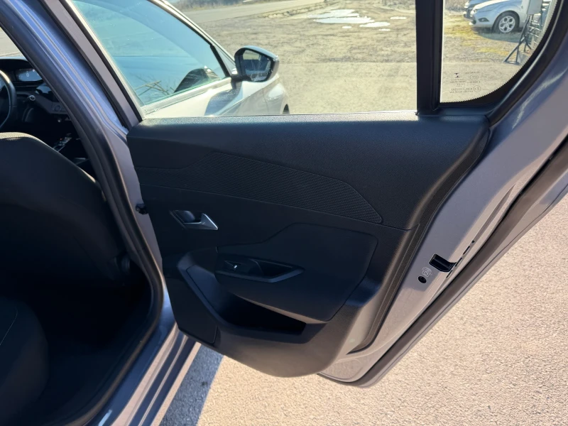 Peugeot 308 1.2 i, снимка 6 - Автомобили и джипове - 52949752