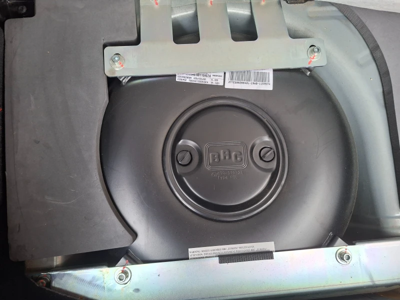 Ford Fiesta 1, 4i* ГАЗ* КЛИМА, снимка 11 - Автомобили и джипове - 53053968