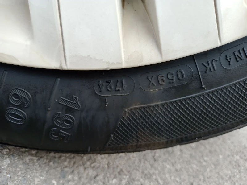 Peugeot 2008 1.2, снимка 12 - Автомобили и джипове - 53129522