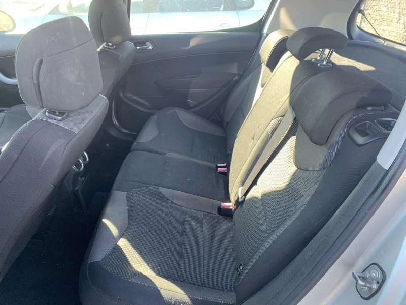 Peugeot 308 1.6 i 16V, снимка 14 - Автомобили и джипове - 53203693