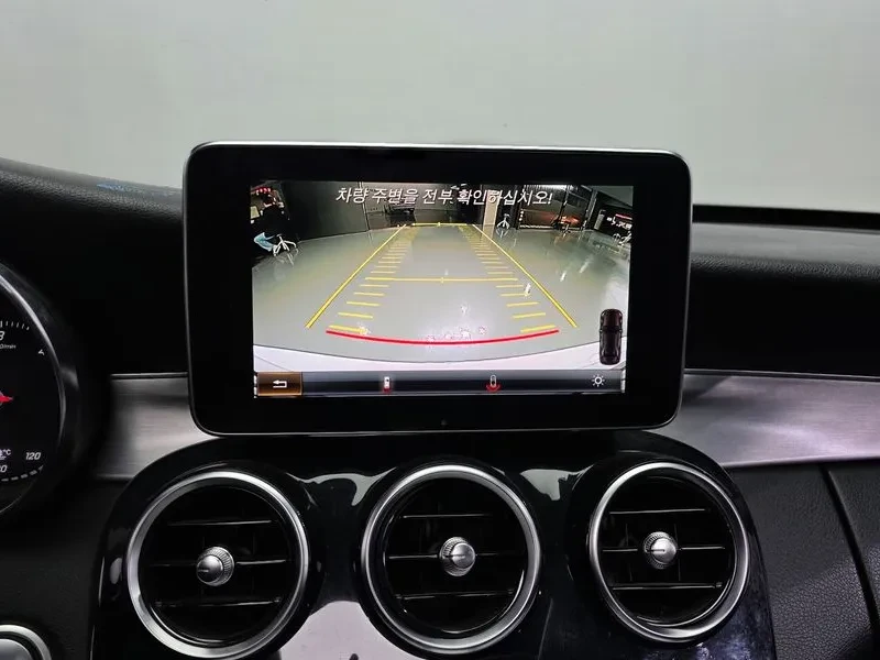 Mercedes-Benz C 220, снимка 15 - Автомобили и джипове - 54282277