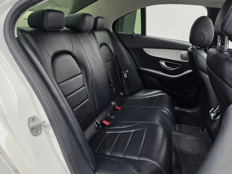 Mercedes-Benz C 220, снимка 12 - Автомобили и джипове - 54282277