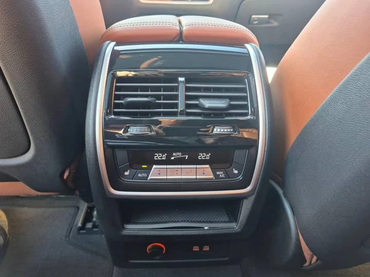BMW X5M 4.4 M60i xDrive AT, снимка 14 - Автомобили и джипове - 55246050
