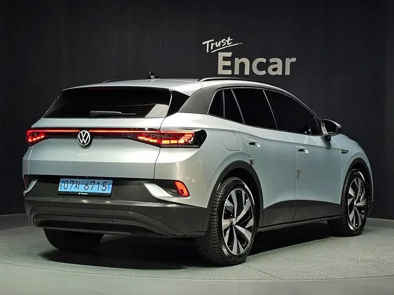 VW ID.4 PRO ПАМЕТ| ПОДГРЕВ| 360 КАМЕРА| ПАНОРАМА, снимка 2 - Автомобили и джипове - 56625638