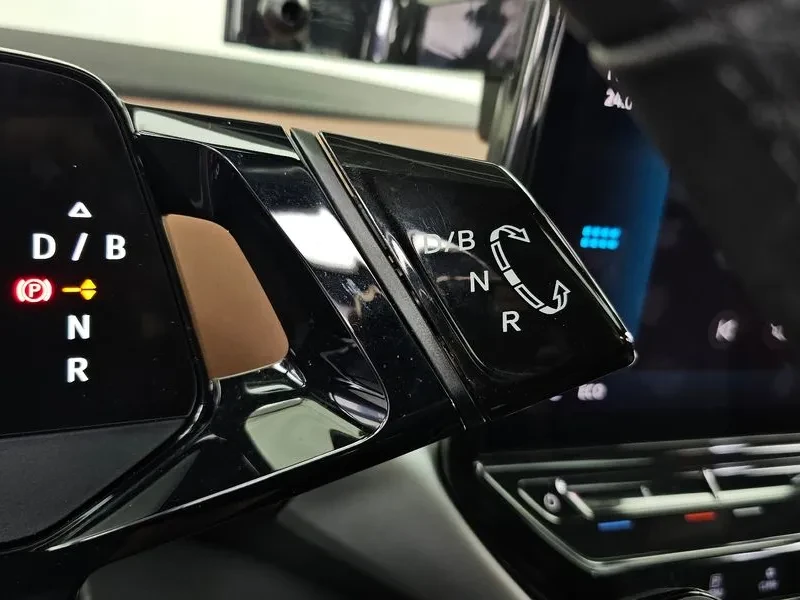VW ID.4 PRO ПАМЕТ| ПОДГРЕВ| 360 КАМЕРА| ПАНОРАМА, снимка 9 - Автомобили и джипове - 56625638