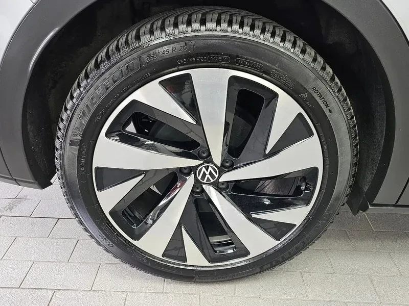 VW ID.4 PRO ПАМЕТ| ПОДГРЕВ| 360 КАМЕРА| ПАНОРАМА, снимка 5 - Автомобили и джипове - 56625638