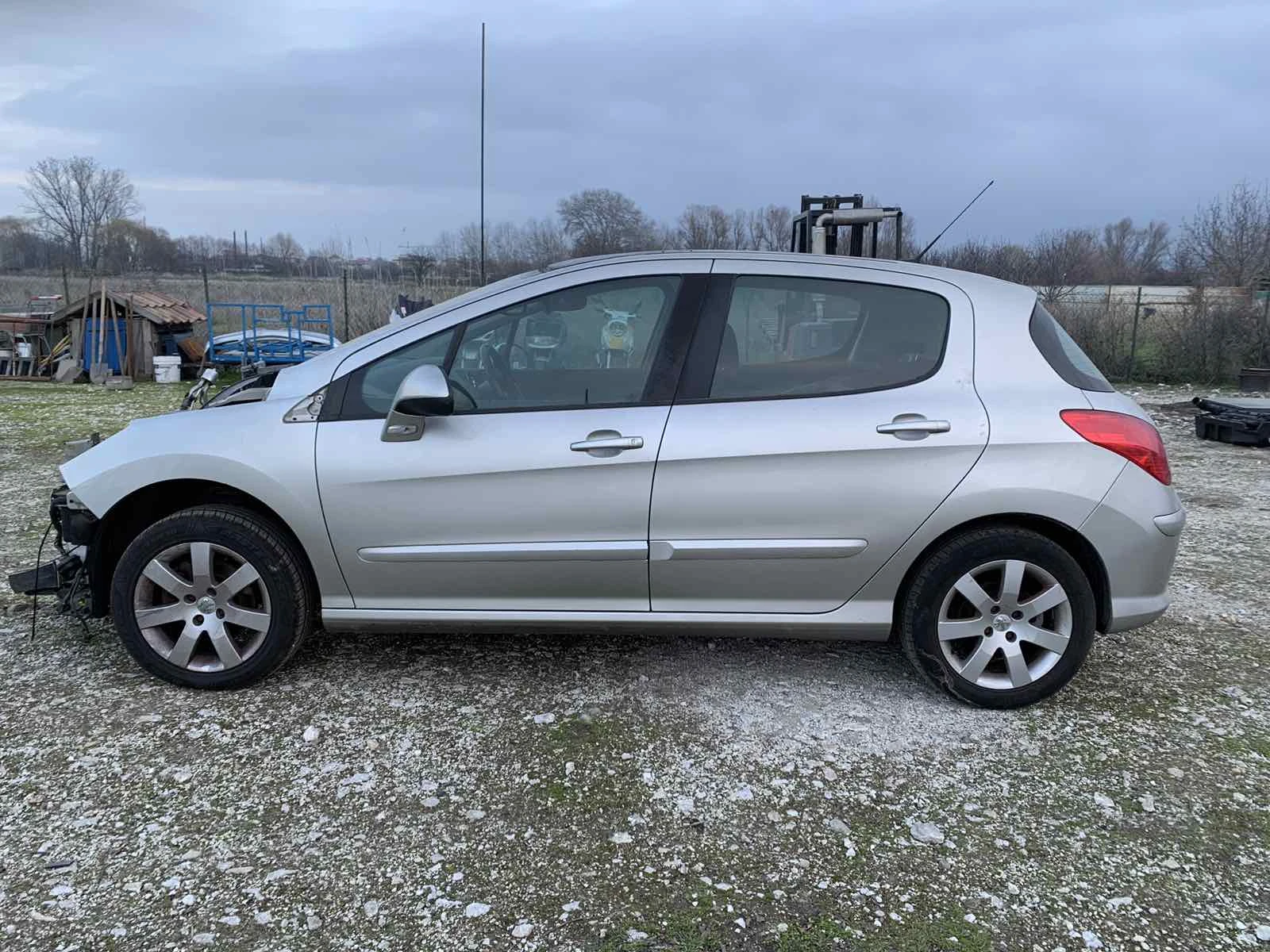 Peugeot 308 1.6 i 16V, снимка 1