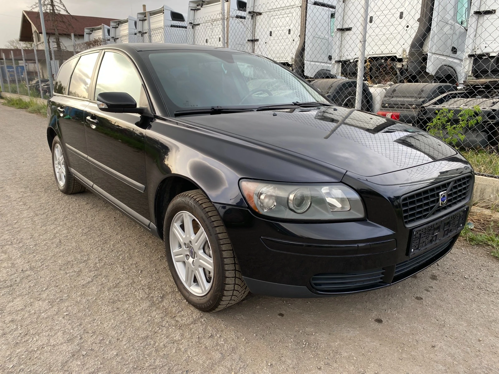 Volvo V50 2.5T AWD  - изображение 6