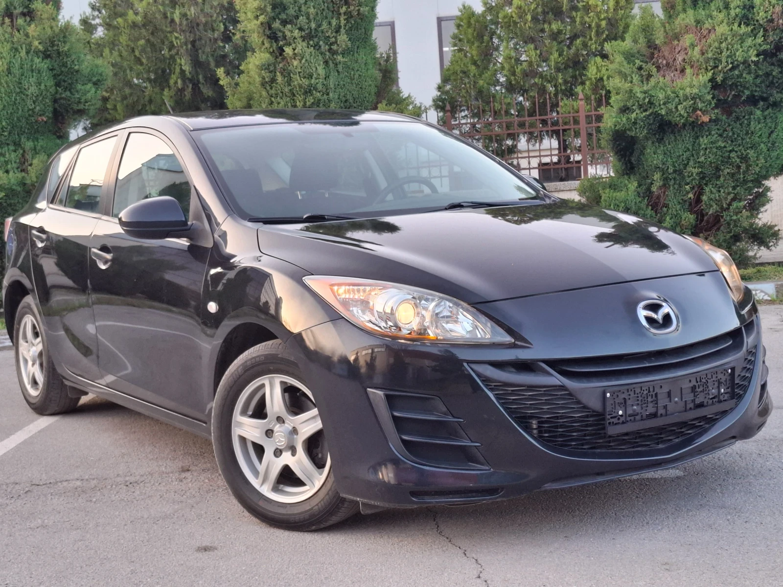 Mazda 3 1.6i 105hp * КЛИМАТИК * ЛИЗИНГ *  - изображение 10
