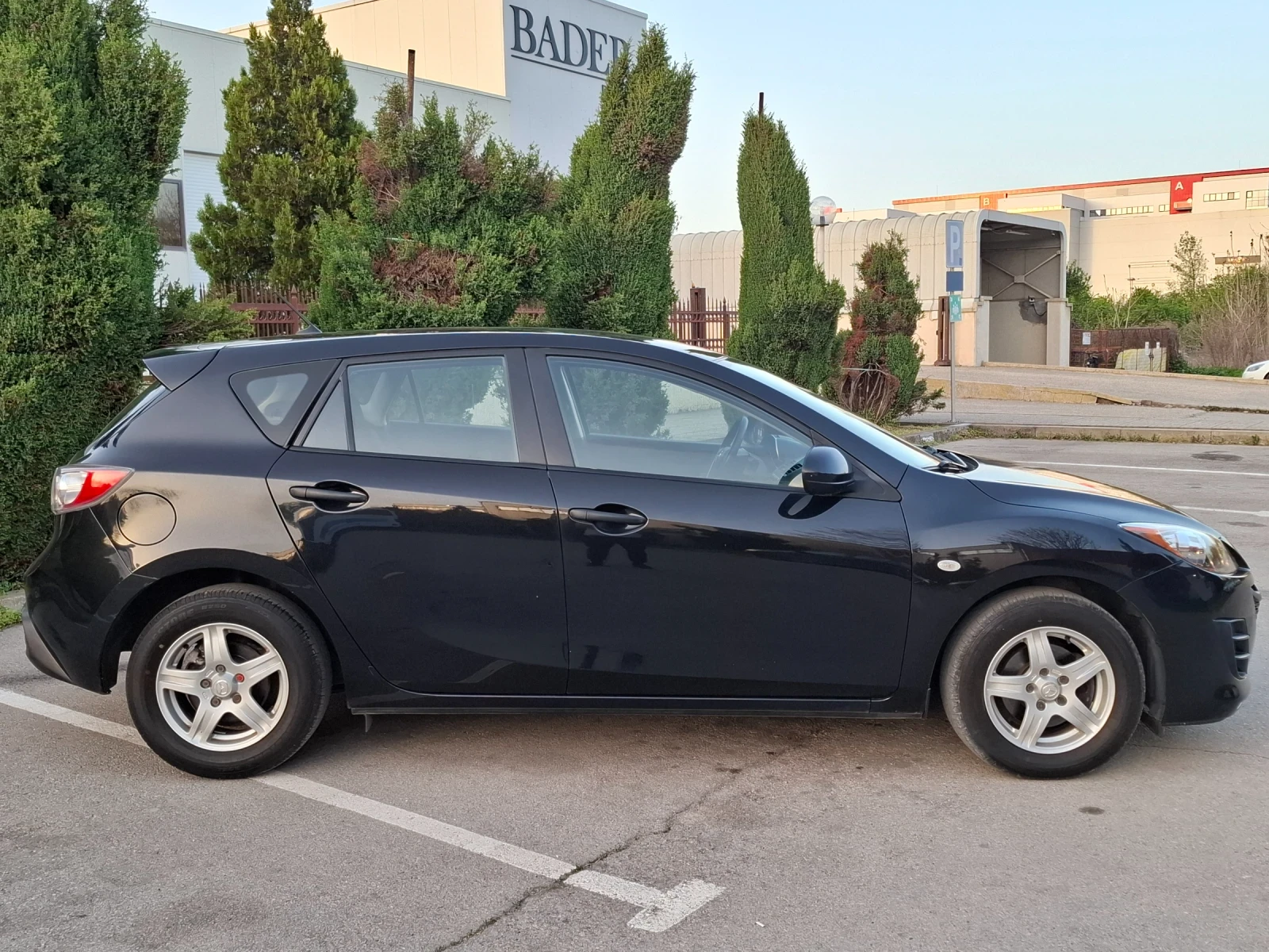 Mazda 3 1.6i 105hp * КЛИМАТИК * ЛИЗИНГ *  - изображение 7