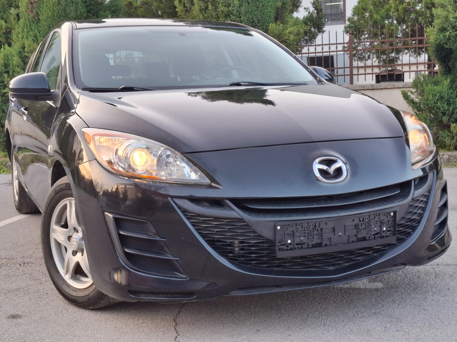 Mazda 3 1.6i 105hp * КЛИМАТИК * ЛИЗИНГ *  - изображение 9