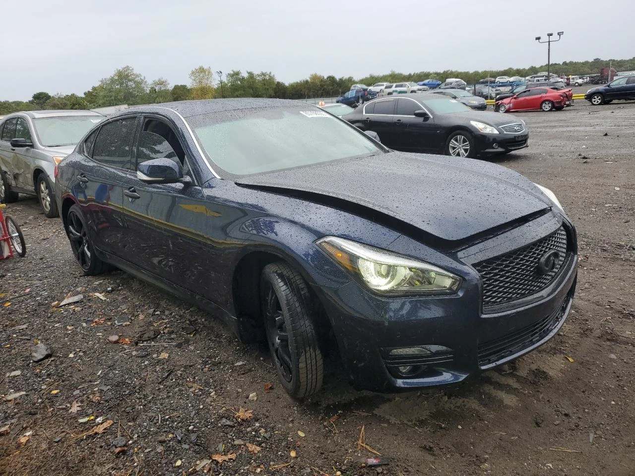 Infiniti Q70 3.7 / Long / AWD / Кожа / Панорама / Bose / ОБДУ./ - изображение 3