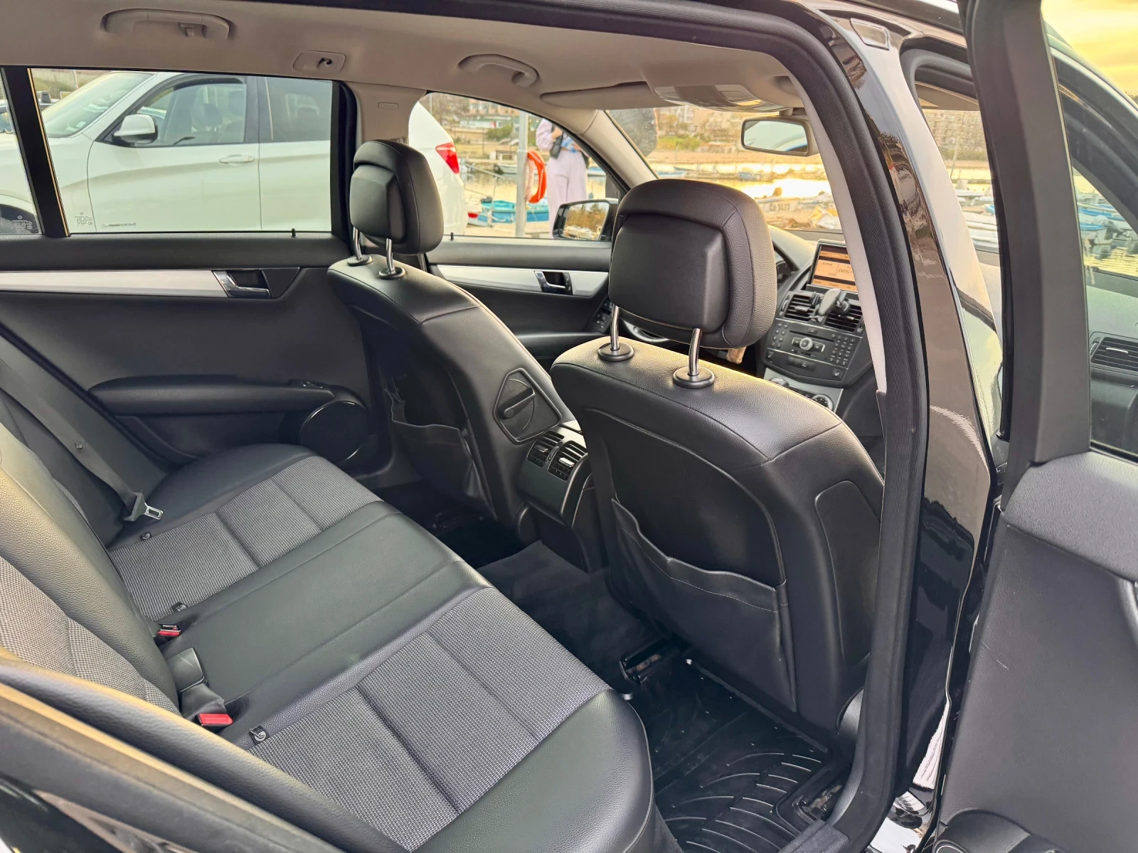 Mercedes-Benz C 200 | Mobile.bg   8