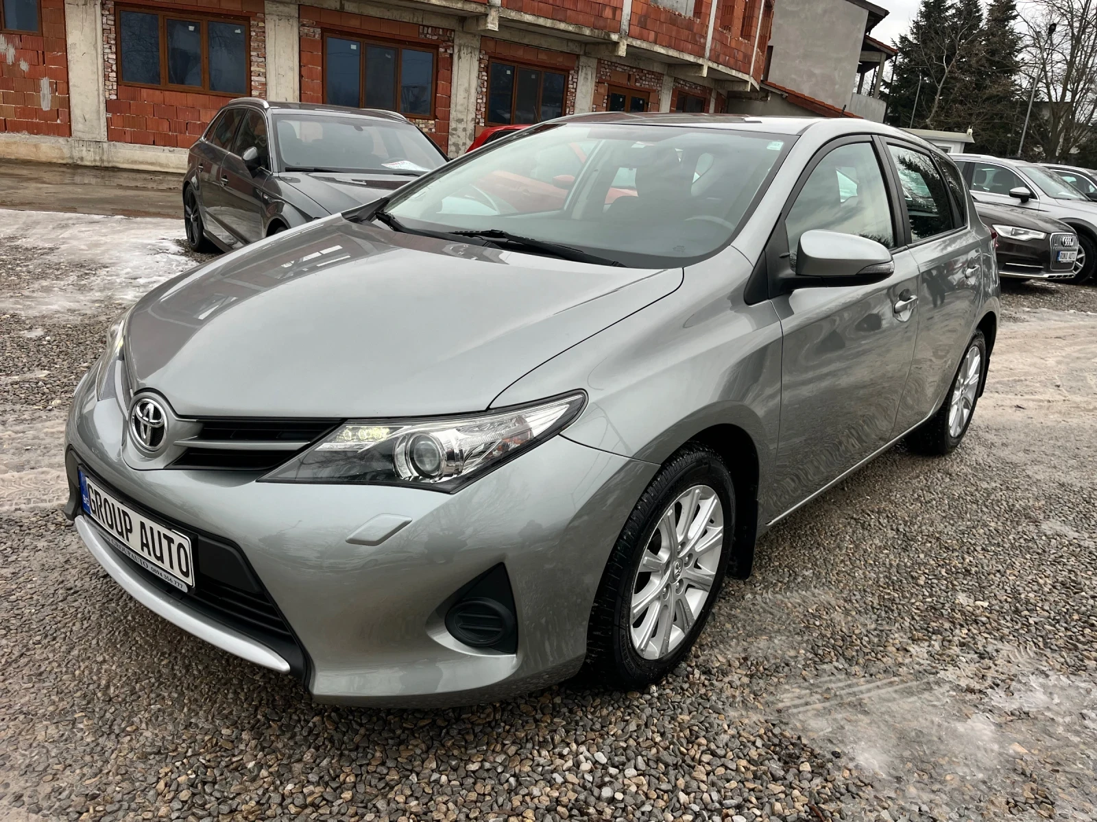 Toyota Auris 1, 6i-132k.c/6ск/ПОДГРЕВ/ТОП СЪСТОЯНИЕ!!! - изображение 3