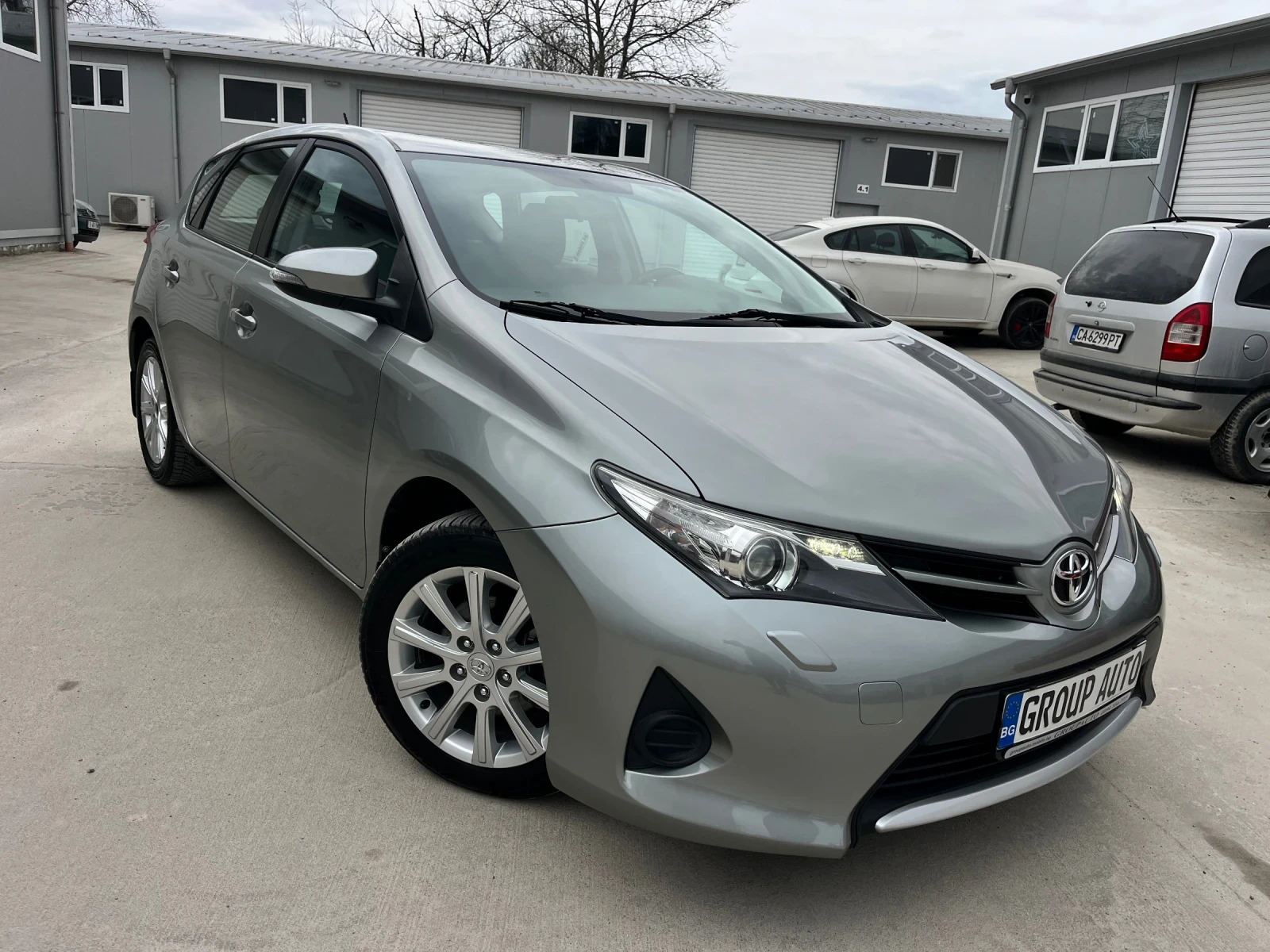 Toyota Auris 1, 6i-132k.c/6ск/ПОДГРЕВ/ТОП СЪСТОЯНИЕ!!!