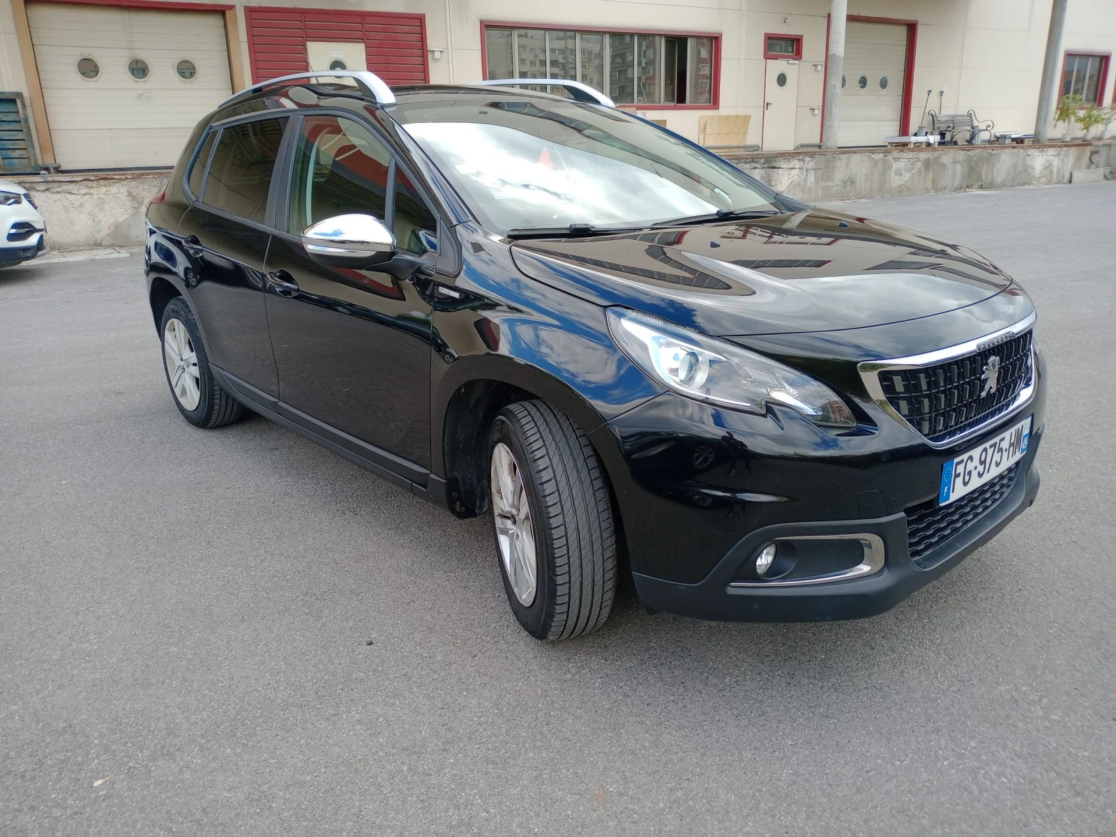 Peugeot 2008 1.2 - изображение 2