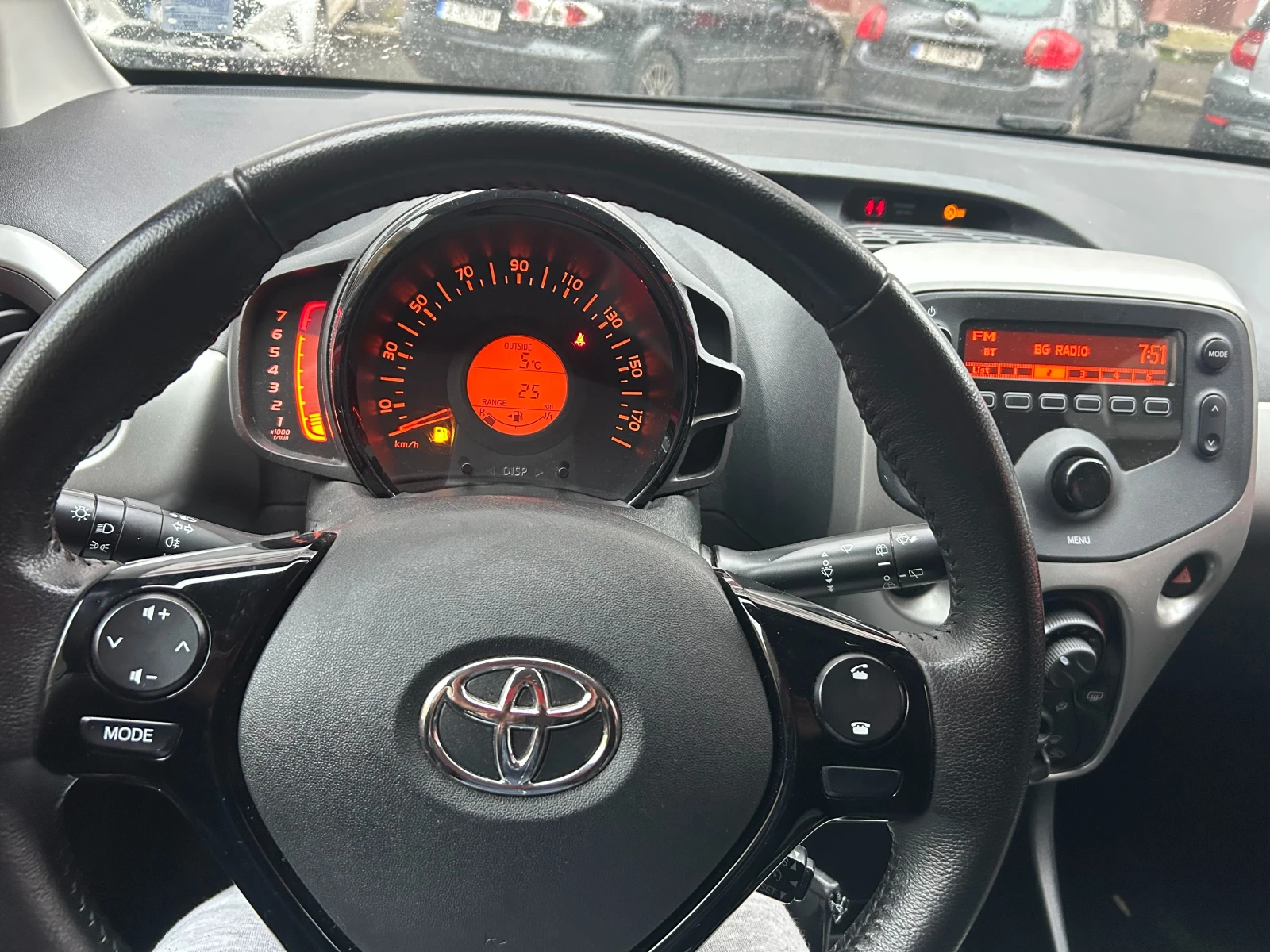 Toyota Aygo VAN 1+ 1, снимка 4 - Автомобили и джипове - 53503345