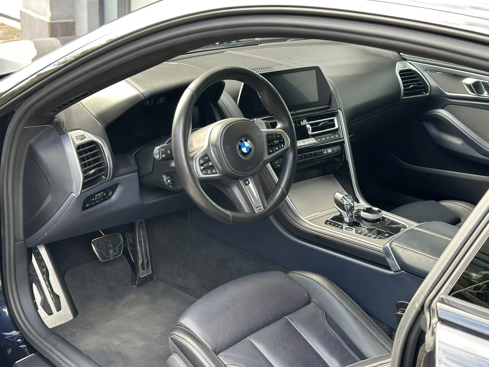 BMW 850 840 M Xdrive, снимка 10 - Автомобили и джипове - 54020758