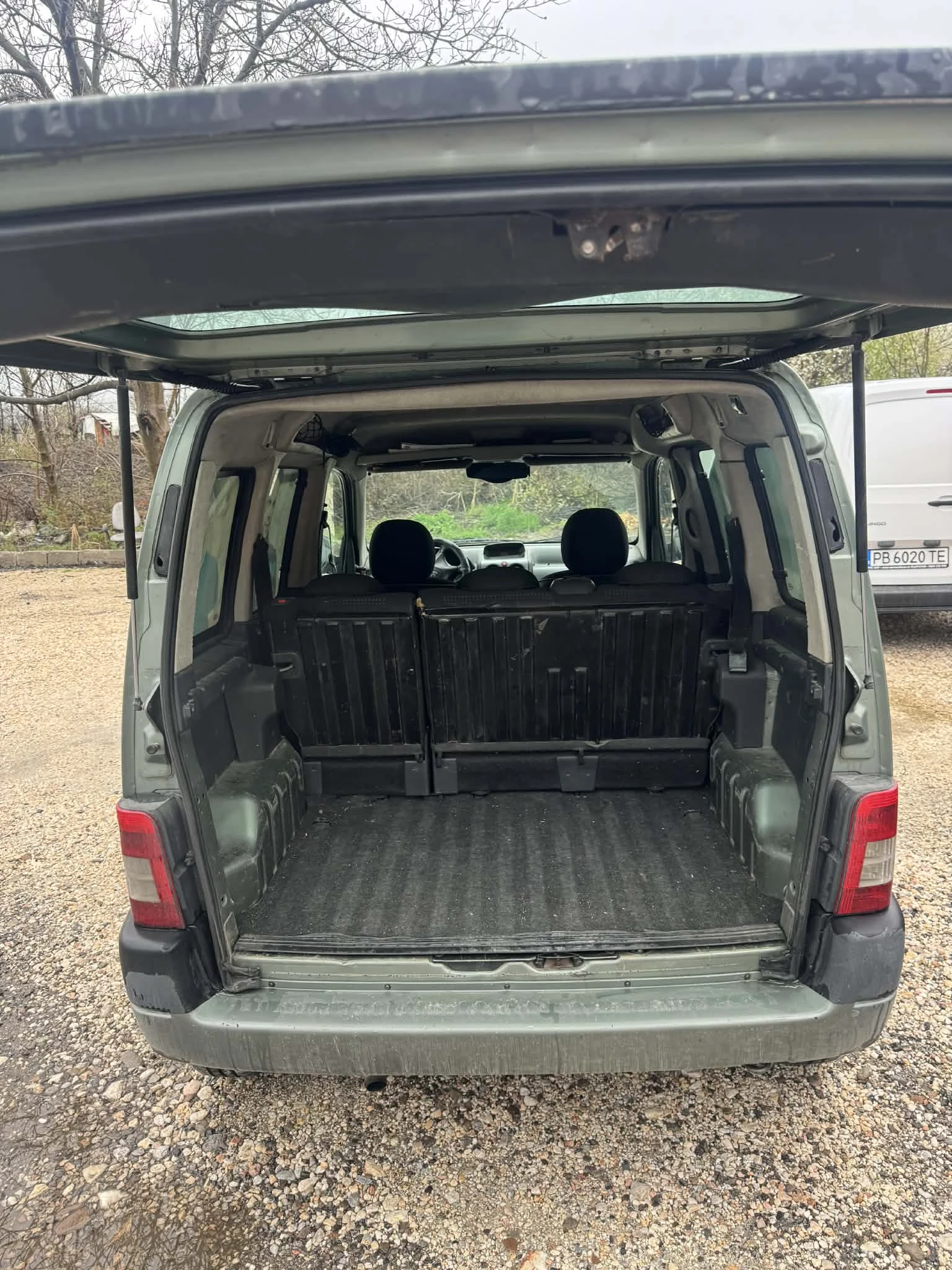 Peugeot Partner, снимка 2 - Автомобили и джипове - 54112026