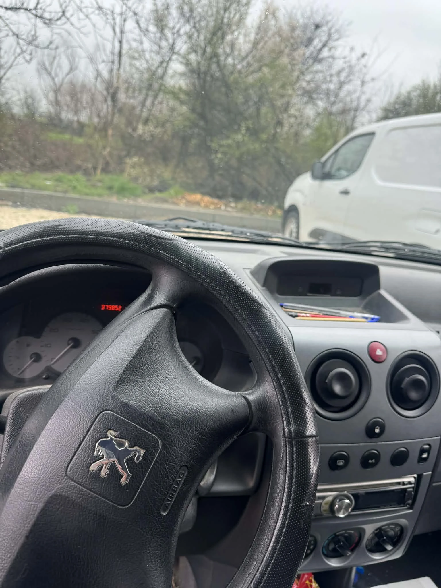 Peugeot Partner, снимка 5 - Автомобили и джипове - 54112026