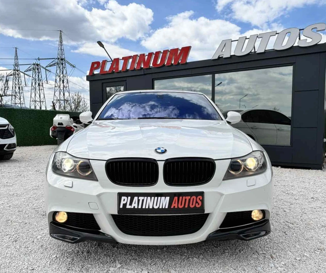 BMW 320 320D/ М  PACK/FACE/NAVI/KAMERA/ТОП СЪСТОЯНИЕ, снимка 2 - Автомобили и джипове - 54181454