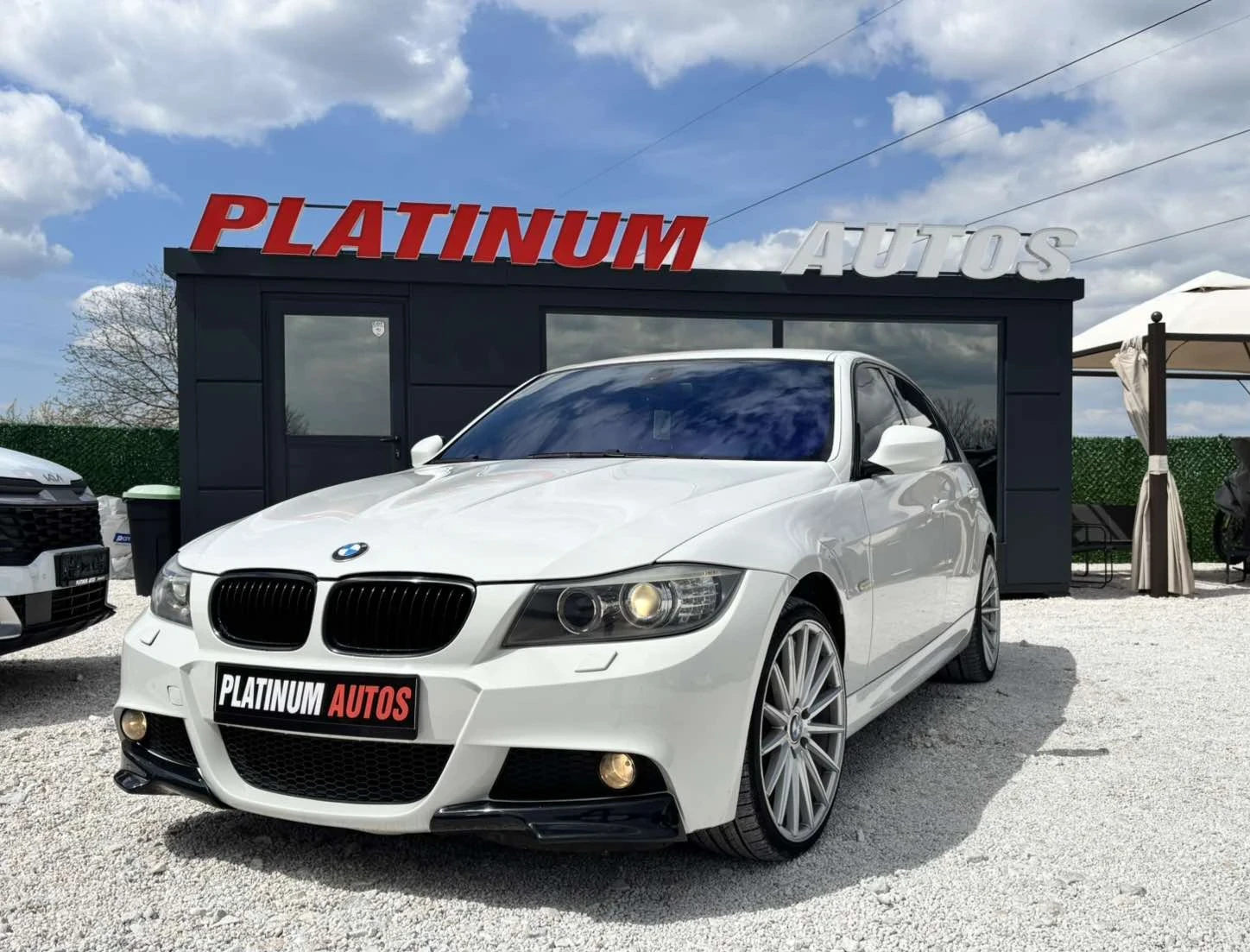 BMW 320 320D/ М  PACK/FACE/NAVI/KAMERA/ТОП СЪСТОЯНИЕ, снимка 4 - Автомобили и джипове - 54181454