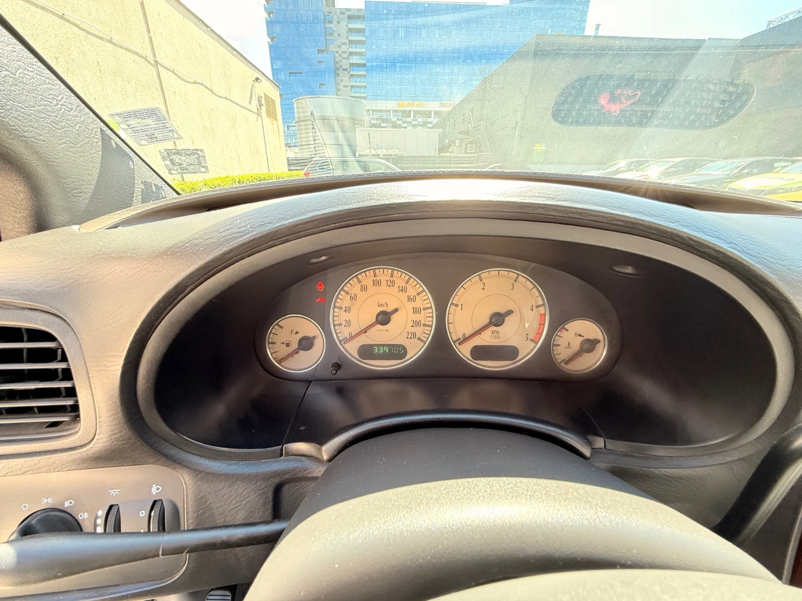 Chrysler Voyager 2.8 , снимка 13 - Автомобили и джипове - 54246859