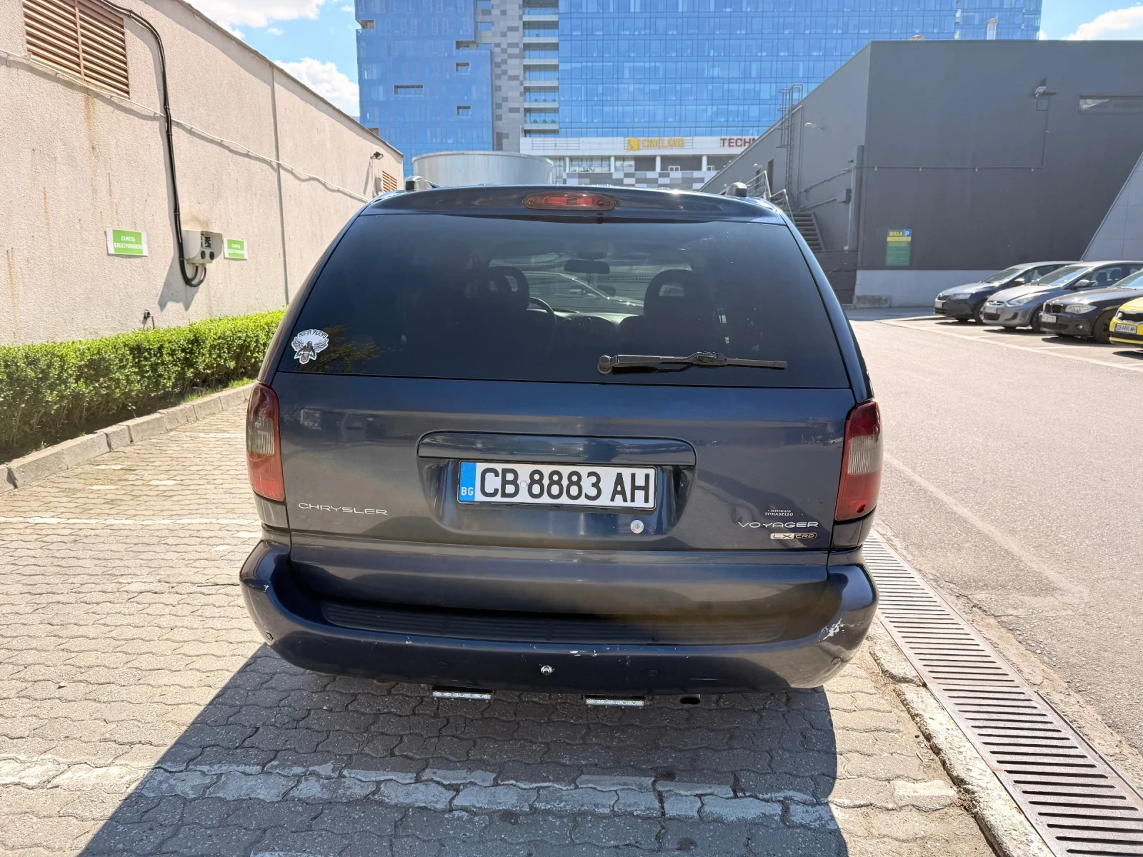 Chrysler Voyager 2.8 , снимка 5 - Автомобили и джипове - 54246859