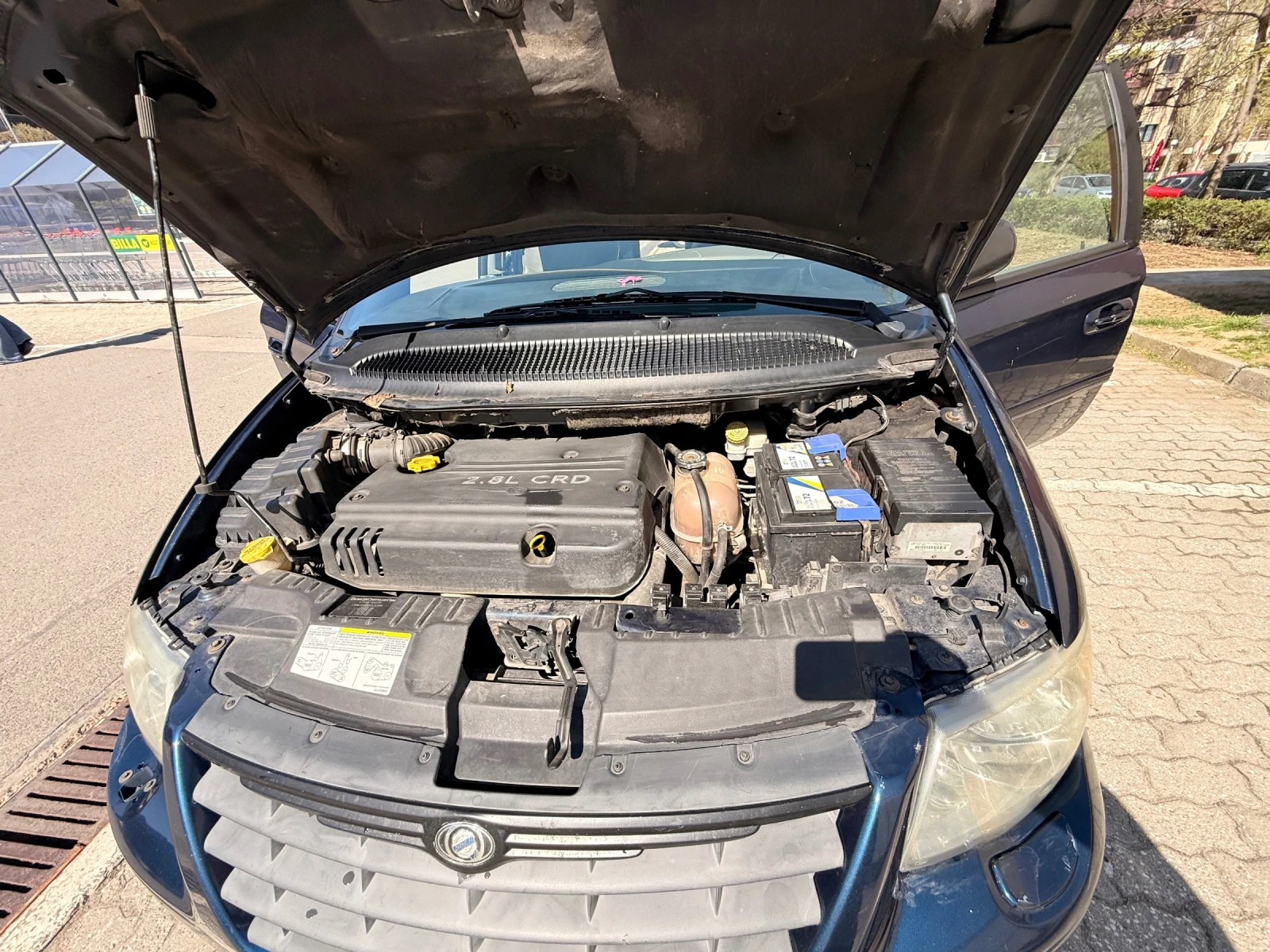 Chrysler Voyager 2.8 , снимка 16 - Автомобили и джипове - 54246859