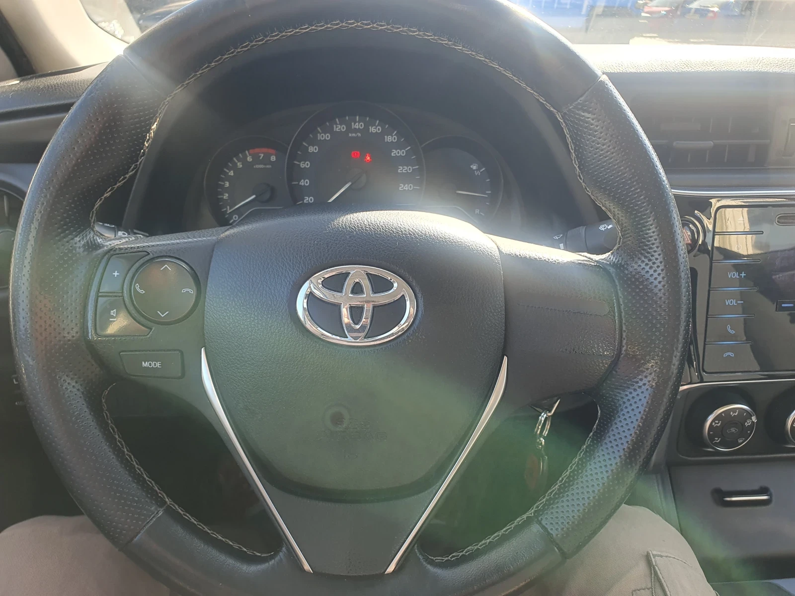 Toyota Corolla, снимка 7 - Автомобили и джипове - 54299898