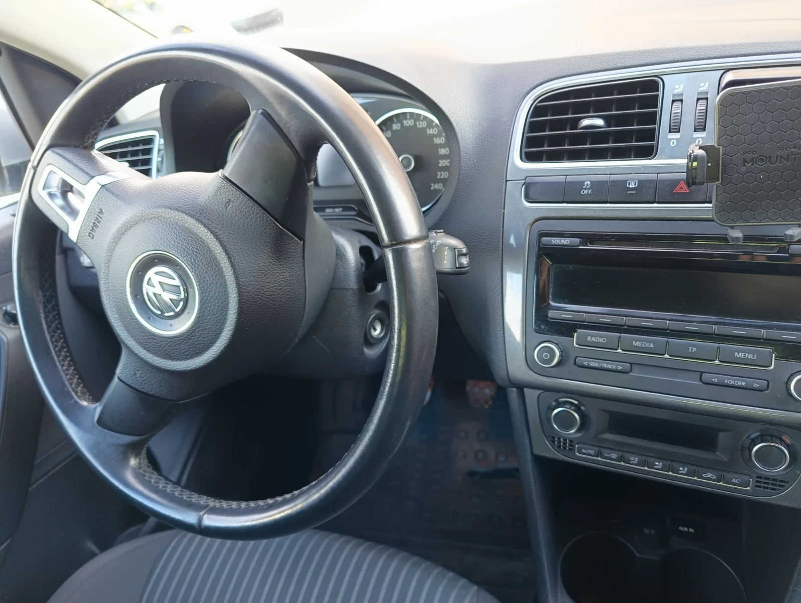 VW Polo Comfort Line, снимка 7 - Автомобили и джипове - 54415092