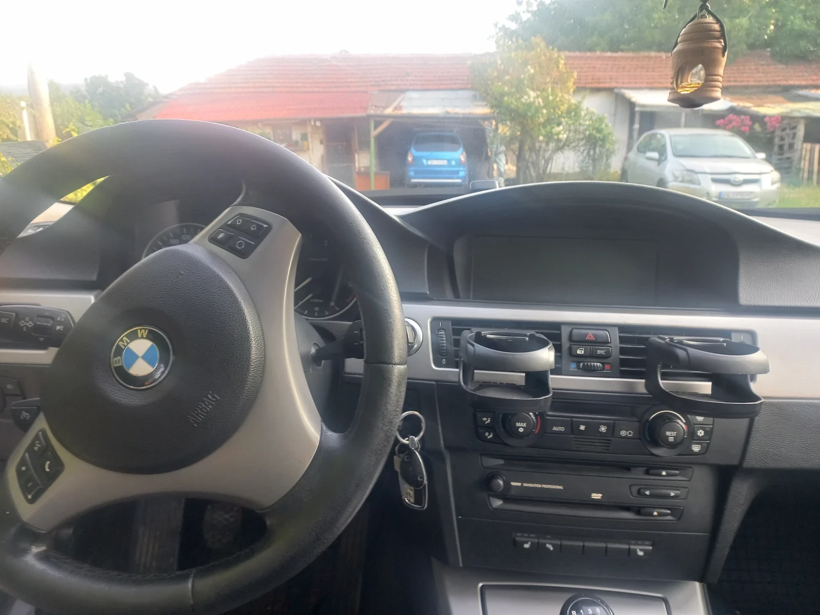 BMW 320, снимка 5 - Автомобили и джипове - 54781836