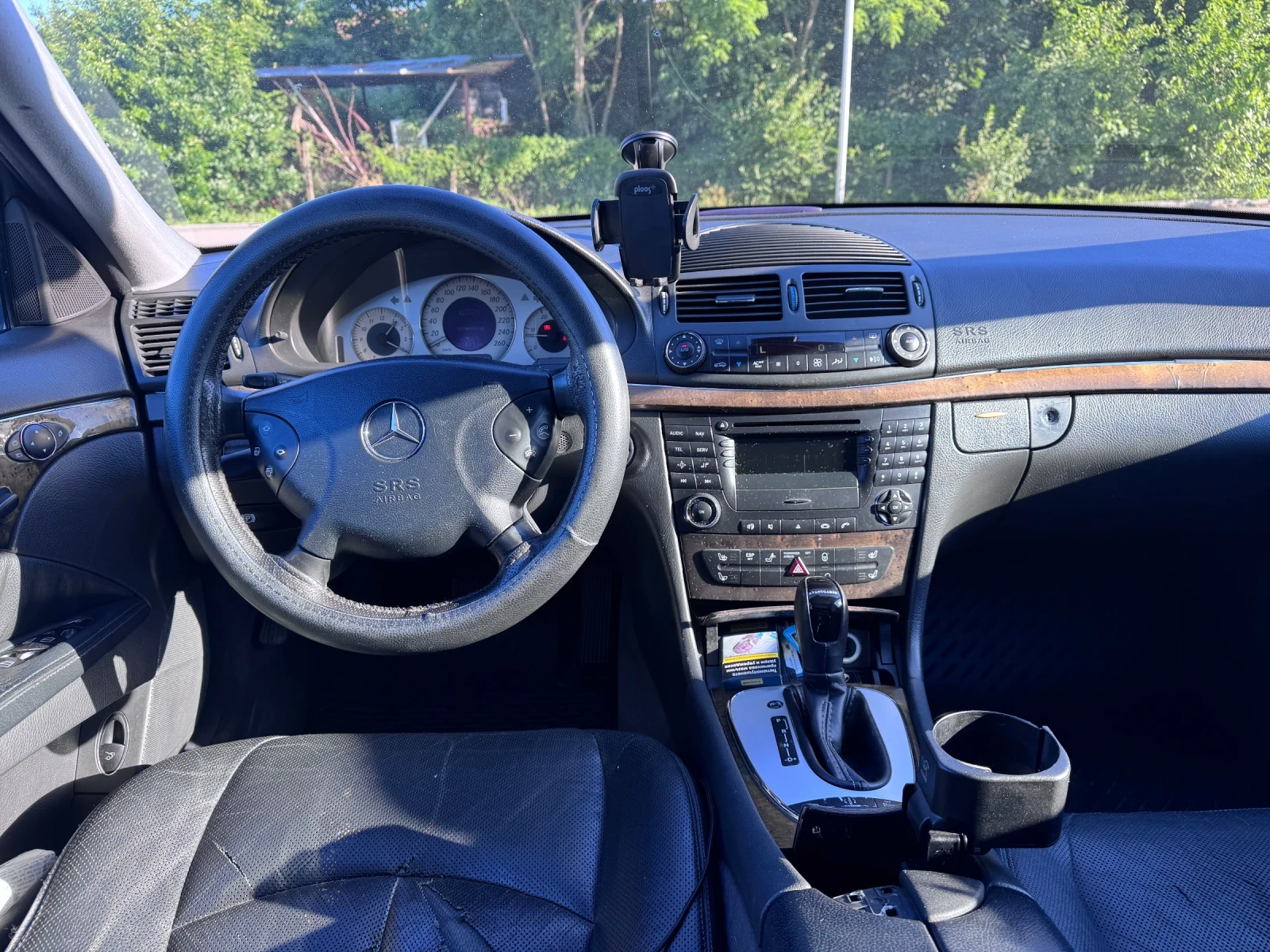 Mercedes-Benz E 320, снимка 7 - Автомобили и джипове - 54997429