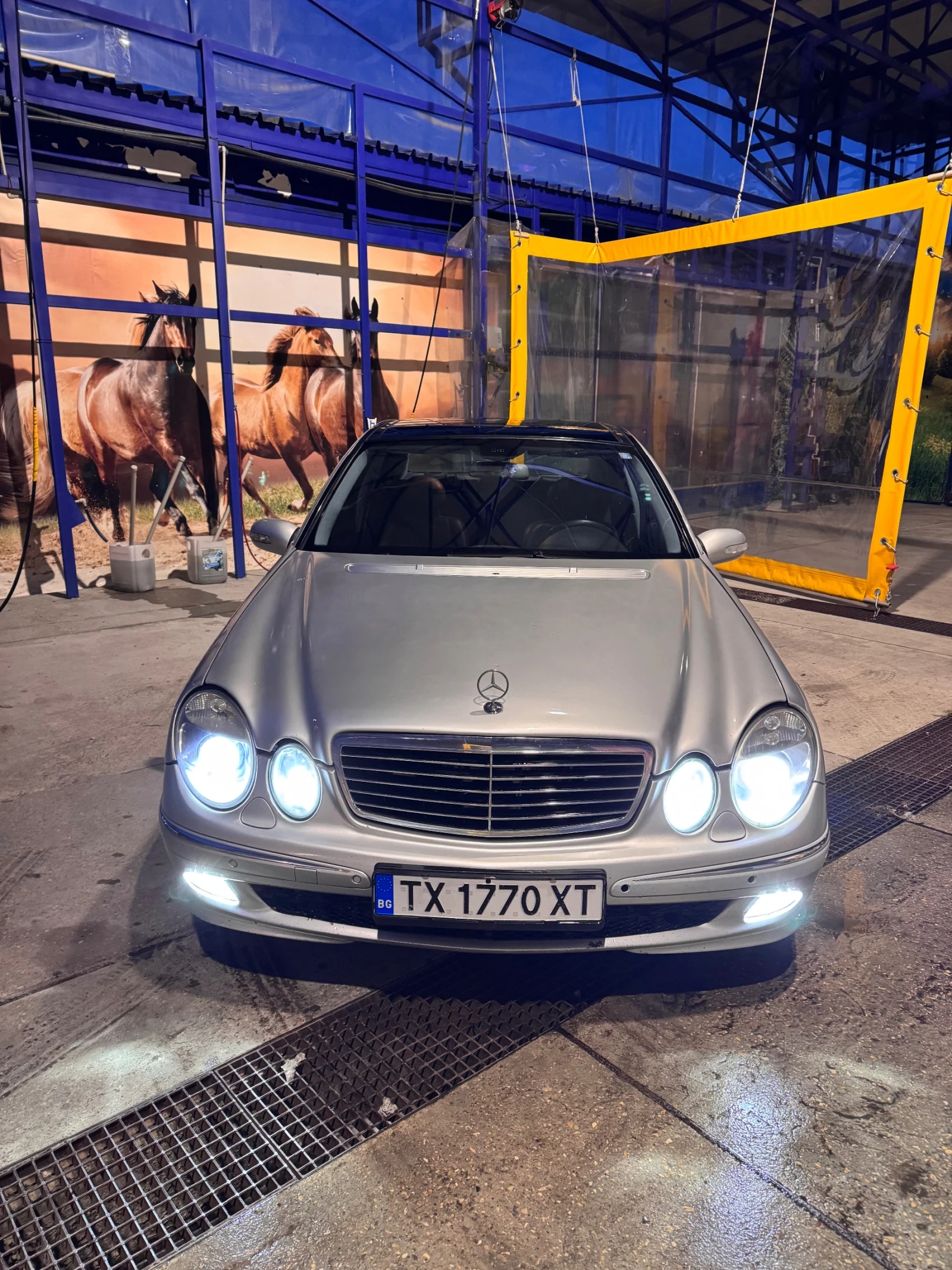 Mercedes-Benz E 320, снимка 11 - Автомобили и джипове - 54997429