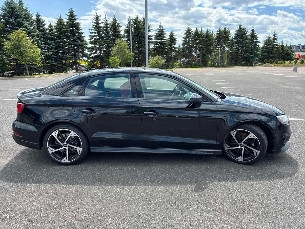 Audi S3 * PROGRESSIV * АВТОКРЕДИТ БЕЗ ПЪРВОНАЧАЛНА ВНОСКА, снимка 4 - Автомобили и джипове - 55265367