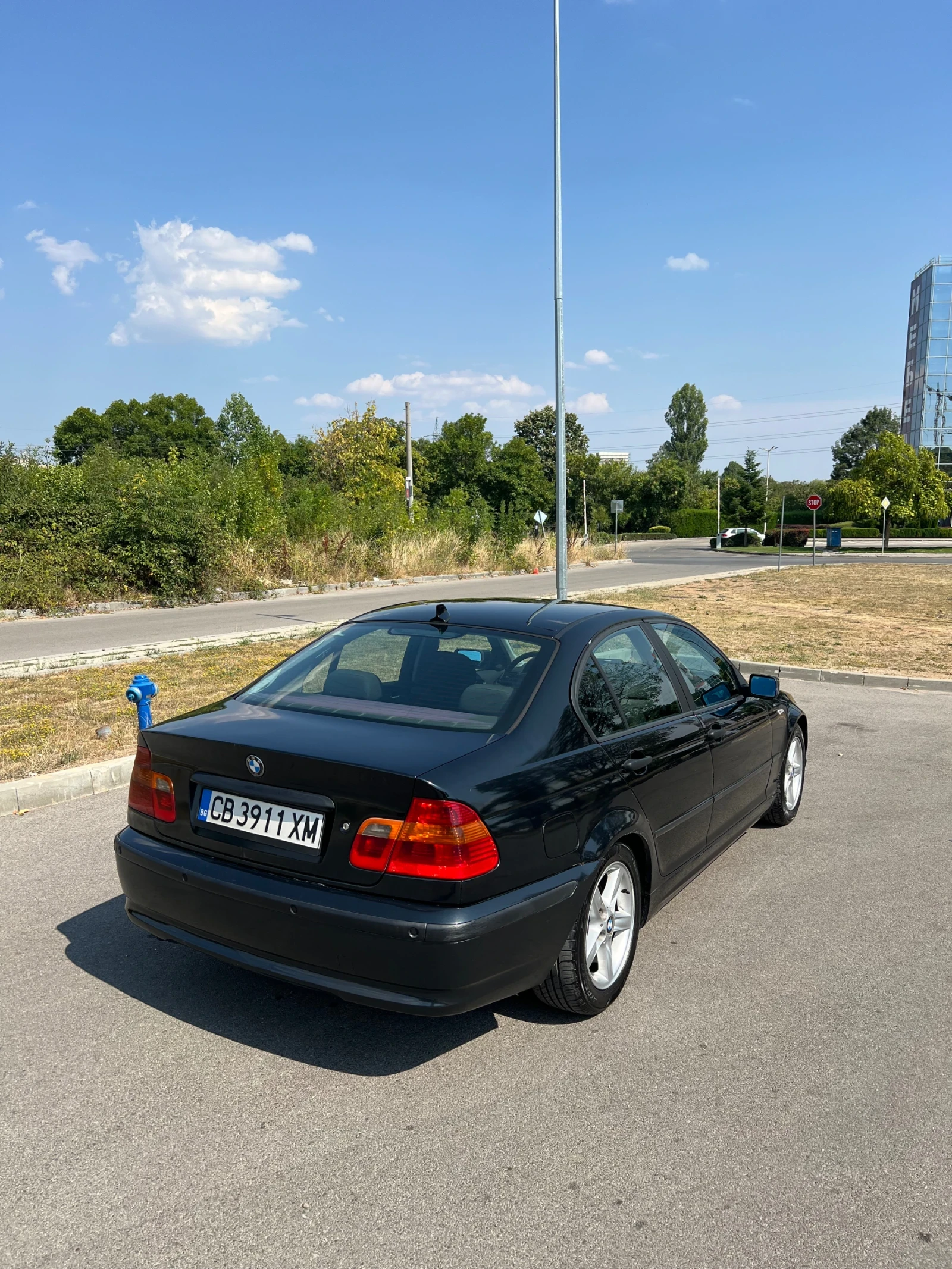 BMW 320, снимка 4 - Автомобили и джипове - 55776660