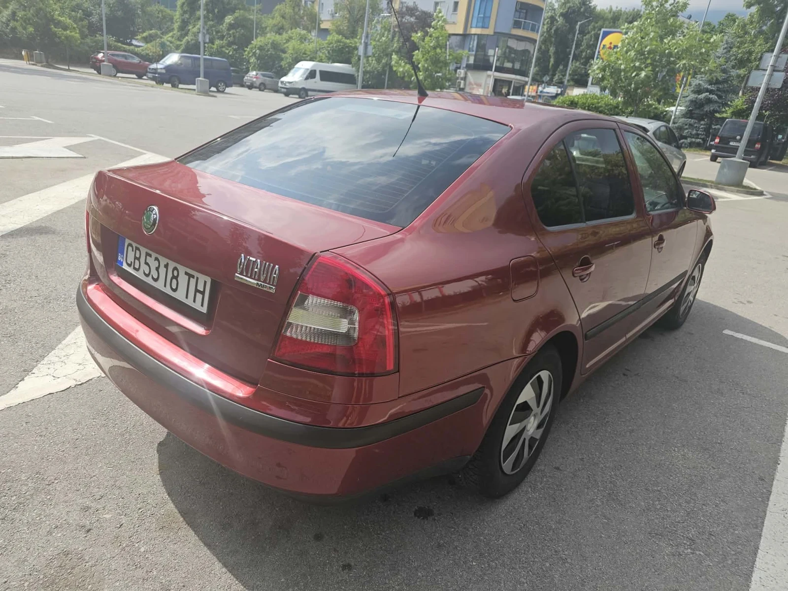 Skoda Octavia 1.6 MPI, снимка 3 - Автомобили и джипове - 55964185