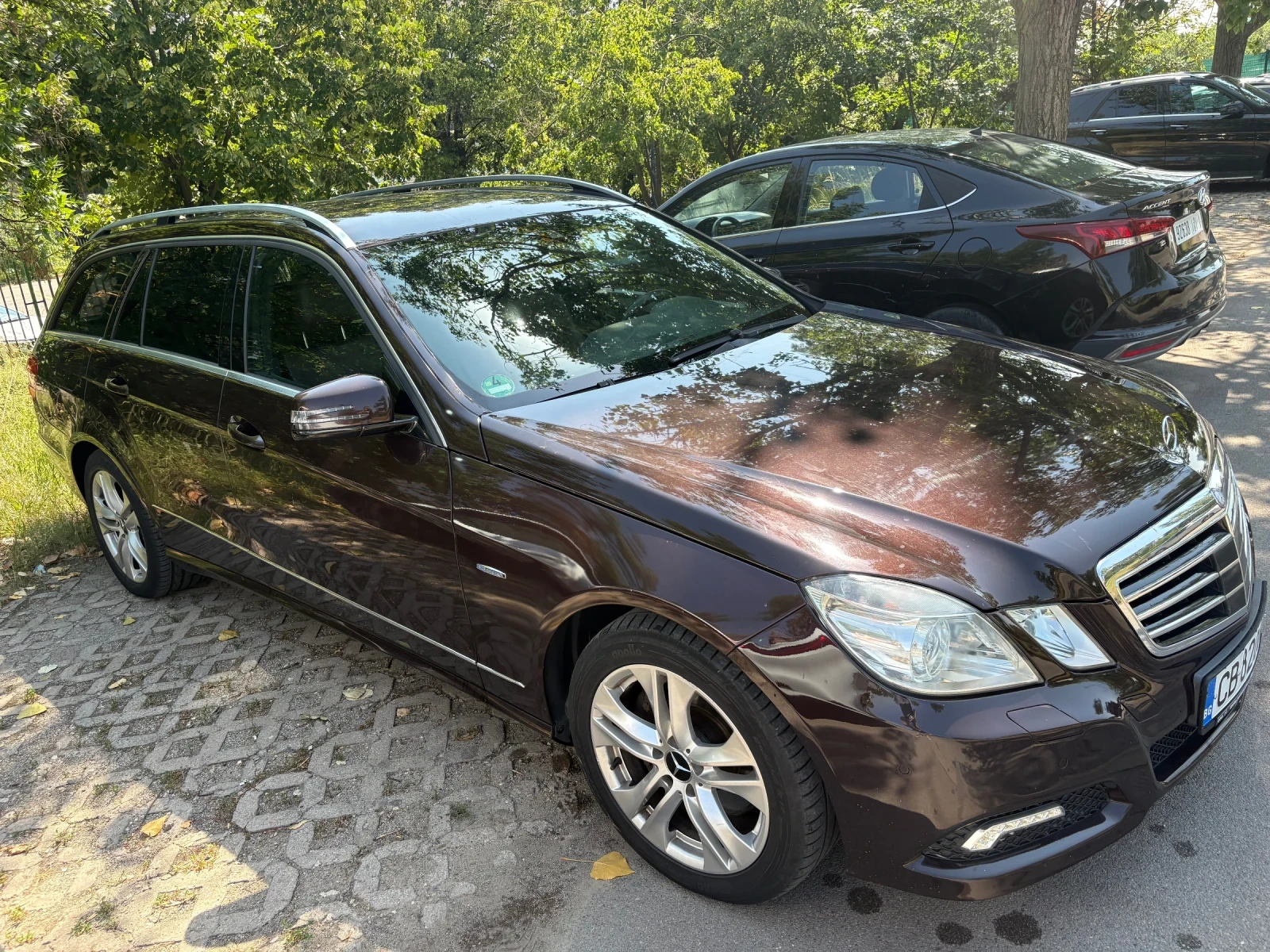 Mercedes-Benz E 350 Avangarde, снимка 2 - Автомобили и джипове - 56138689