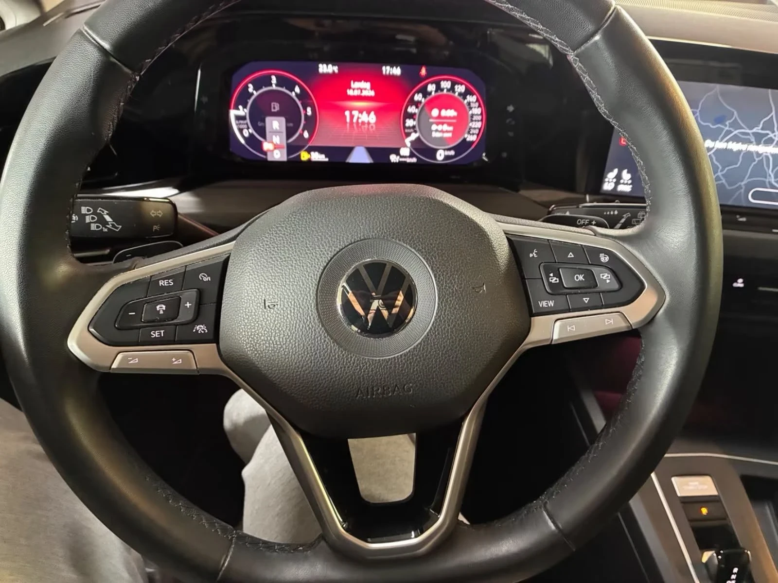 VW Golf 2.0 TDI 150 | DSG7 | IQ LED | TOP Equipped , снимка 15 - Автомобили и джипове - 56150005