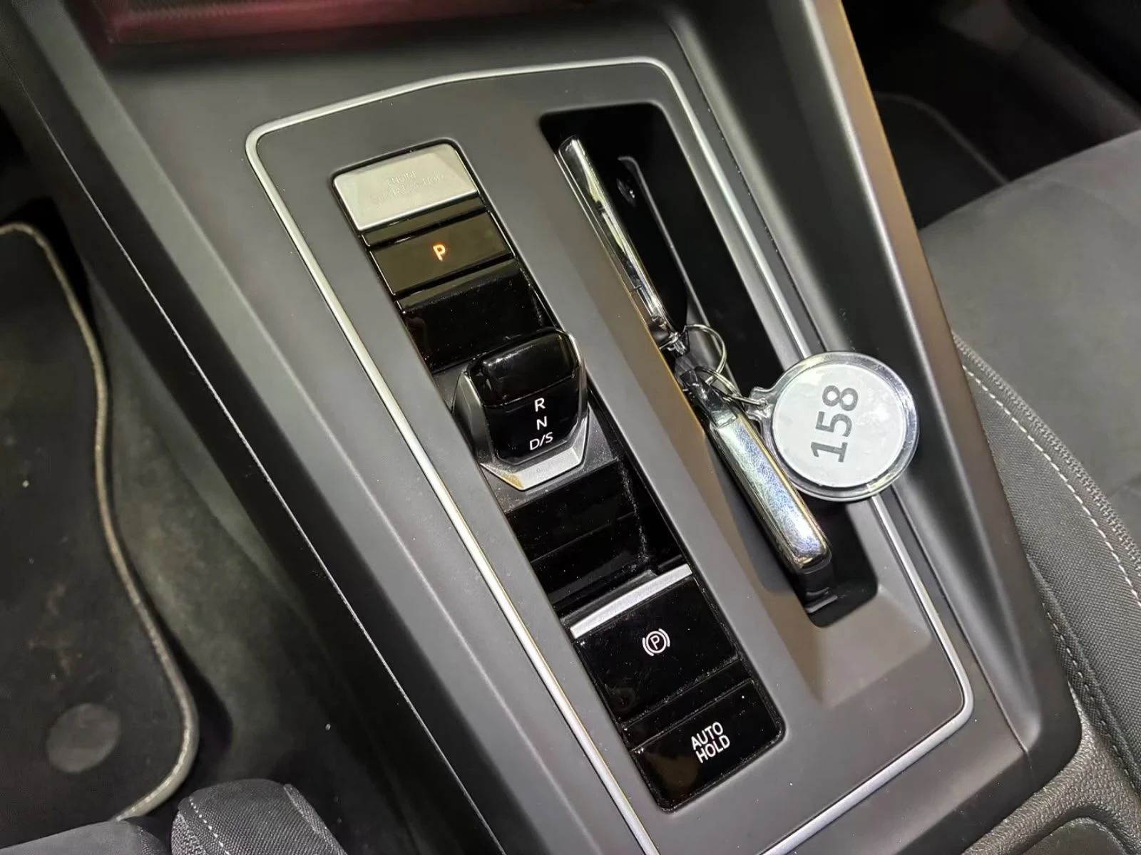 VW Golf 2.0 TDI 150 | DSG7 | IQ LED | TOP Equipped , снимка 13 - Автомобили и джипове - 56150005