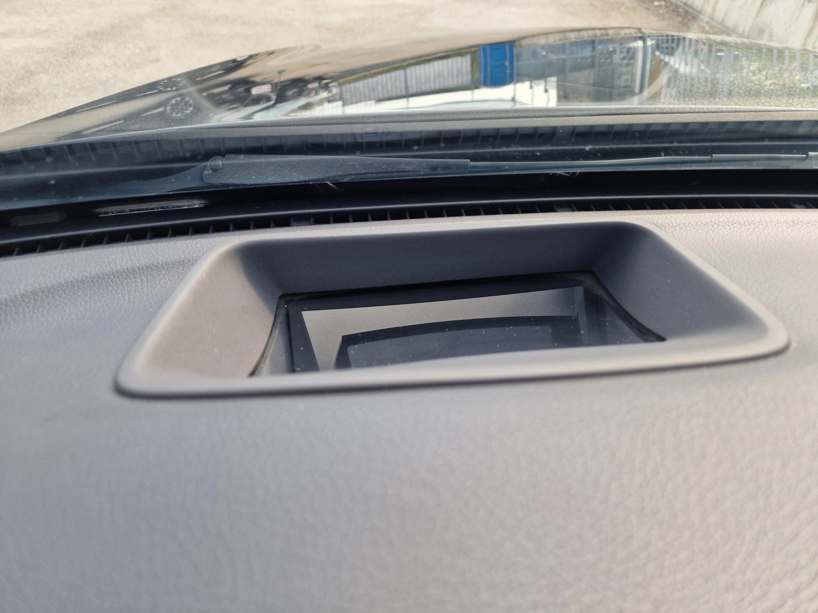 Mercedes-Benz C 250 4MATIC/9G/AMG/FULL/ЛИЗИНГ, снимка 13 - Автомобили и джипове - 56166210