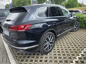VW Touareg 3.0TDI FULL!! ПАНО, ОБДУХ, ДИСТР, ДИГИТАЛ, снимка 4