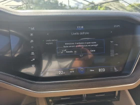 VW Touareg 3.0TDI FULL!! ПАНО, ОБДУХ, ДИСТР, ДИГИТАЛ, снимка 11
