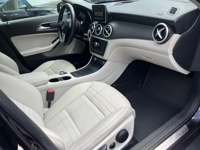 Mercedes-Benz GLA 220 CDI/4Matic/Panorama, снимка 13 - Автомобили и джипове - 50980785